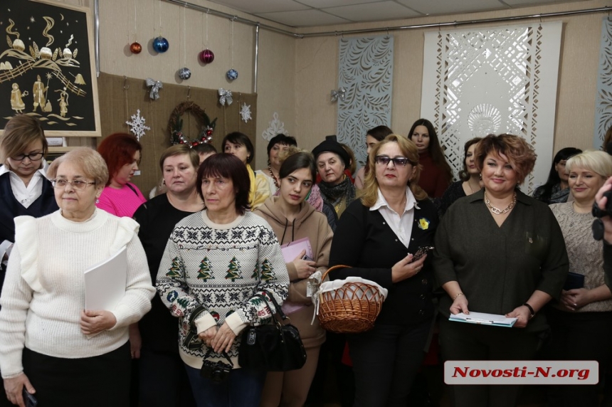 У Миколаєві відкрили виставку-аукціон народного мистецтва «Новорічна коляда» (фото, відео)