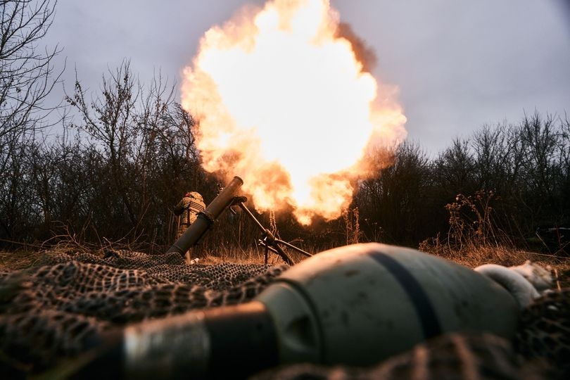 Окупанти продовжують наступати на двох напрямках, ЗСУ знищили до 150 російських військових, - Генштаб