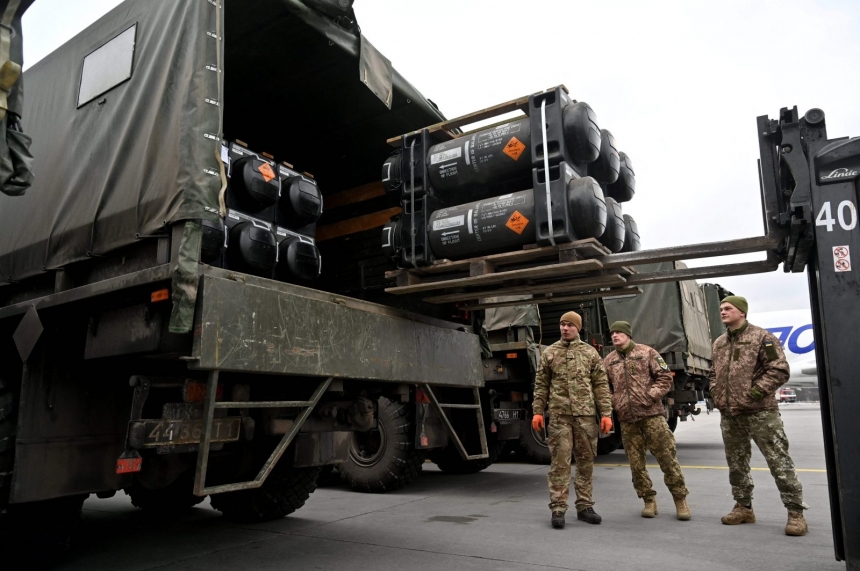 Запад должен частично мобилизовать свою промышленную базу для своевременных поставок оружия Украине