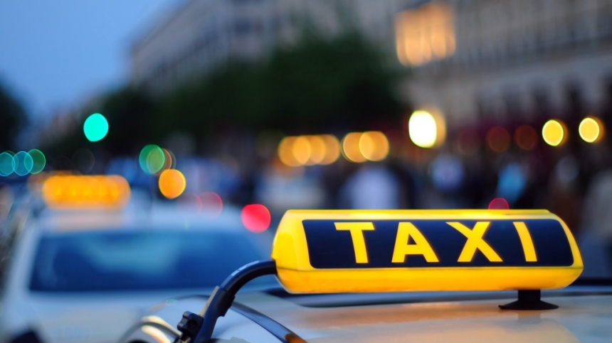 У Миколаєві розшукується автомобіль таксі, який наїхав на пішохода