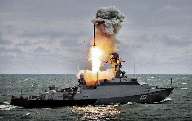 Росія тримає в Чорному морі десяток кораблів: один із них – носій ракет