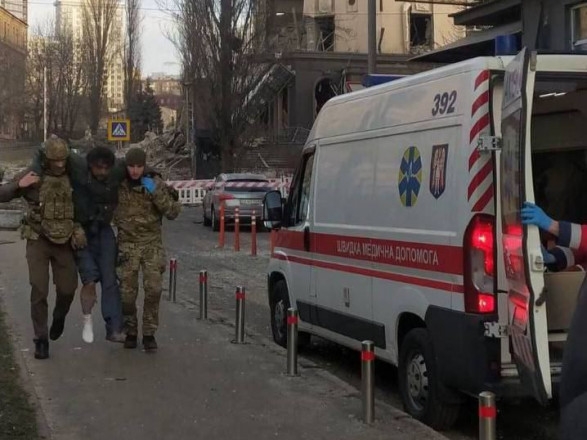 У Києві кількість поранених у результаті ворожої атаки зросла до 11 осіб