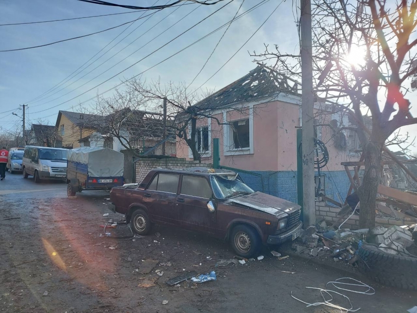 Мер показав наслідки обстрілу житлових будинків у Миколаєві «Іскандерами» (фото)