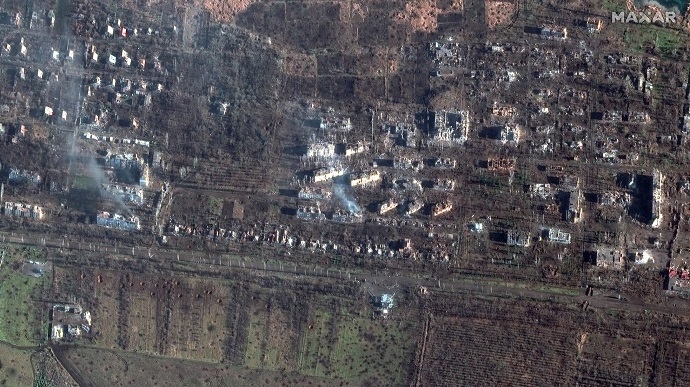 Компания Maxar опубликовала спутниковые снимки разбомбленного Бахмута