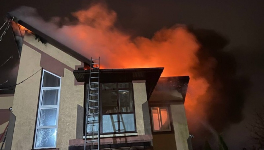В Николаеве горел дом — спасатели нашли тело погибшего