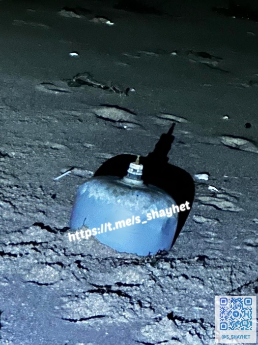 На побережье Рыбаковки вынесло противодесантную мину (фото)