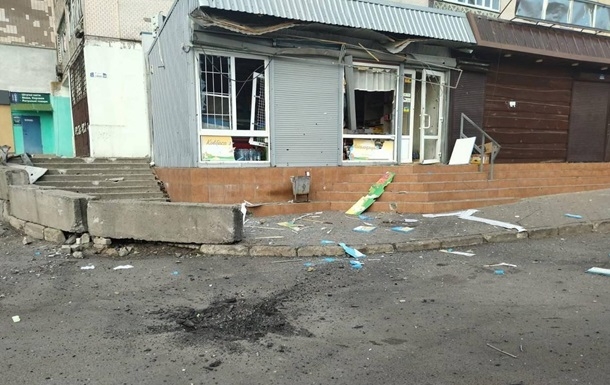 Окупанти вдарили по магазину у Бериславі: двоє загиблих