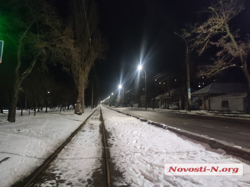 В Николаеве частично возобновляют уличное освещение