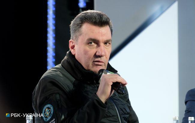 Данилов назвав жорсткі відео з повістками фейками РФ