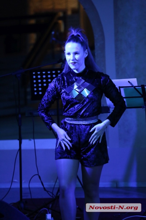  С любовью к жизни и людям: концерт артистов Николаевской филармонии (фоторепортаж)