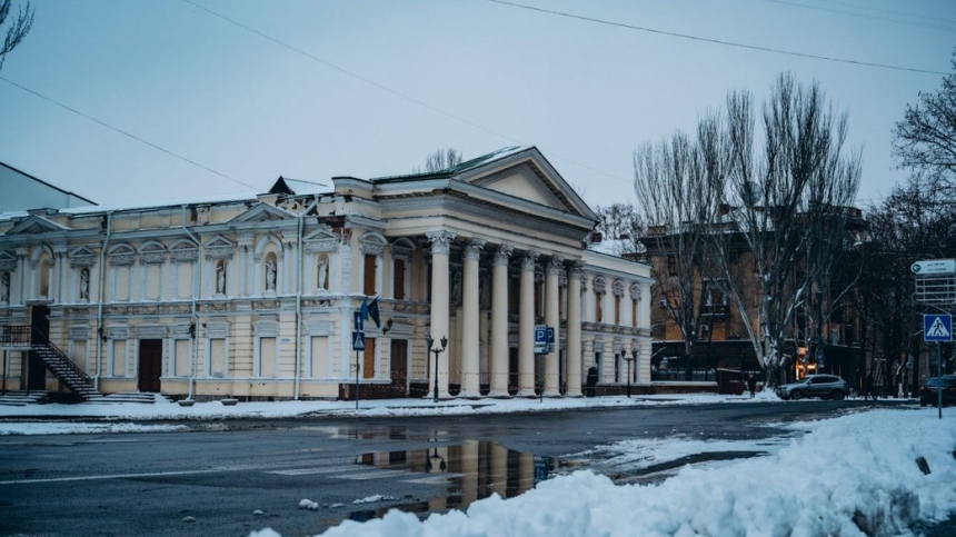 Директор Николаевского драмтеатра рассказал про новый формат и над чем работают актеры