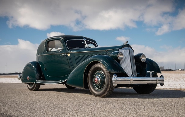 A 1930s sports car from a Ukrainian designer is being sold at auction (photo)