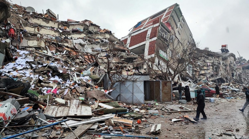 Землетрясение в Турции и Сирии: число жертв достигло 9600 человек