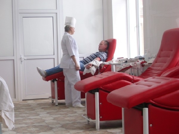 В Николаеве крайне необходимы доноры с IV(-) группой крови