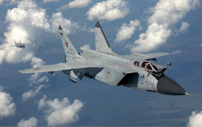 У Білорусі вже втретє за сьогодні злетіли МіГ та російський літак-розвідник