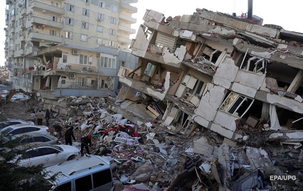 Жертвами землетрусів у Туреччині та Сирії стали понад 22 300 осіб