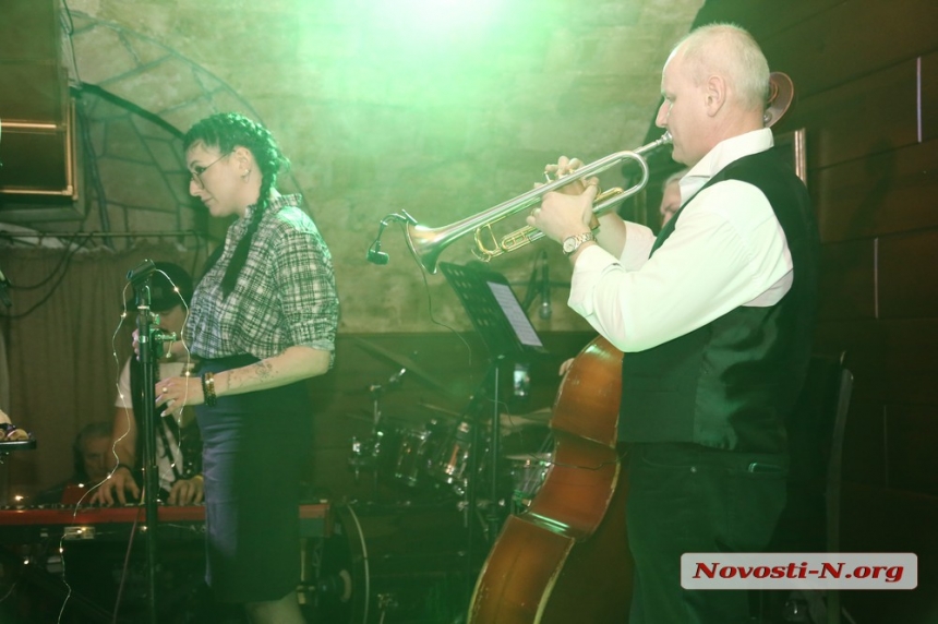 Весь цей Джаз: у Миколаєві відбувся концерт Perfomance band`а до Дня Закоханих (фото, відео)