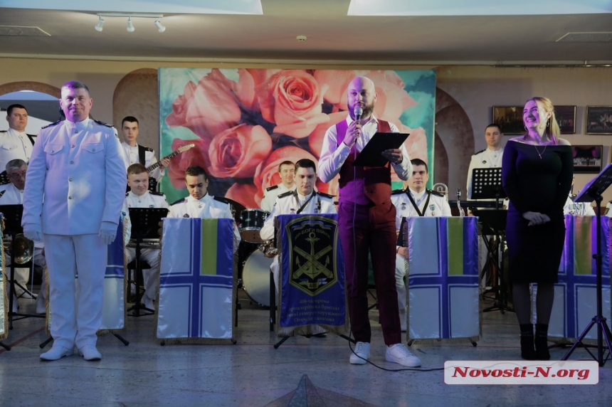 У Миколаєві пройшов концерт «Серце співає про кохання» (фото)