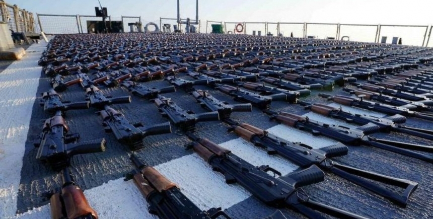 Тисячі одиниць конфіскованої іранської зброї можуть відправити до України, — WSJ