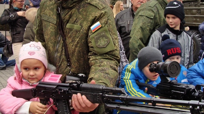 У Росії та Криму створили табори для «ідеологічного перевиховання» українських дітей