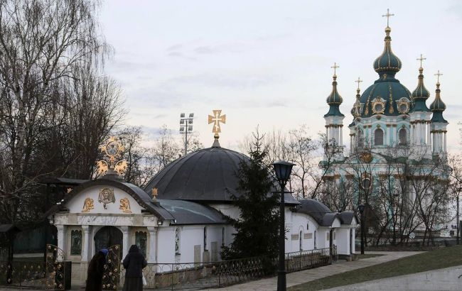 Суд зобов'язав демонтувати незаконно збудований храм УПЦ у Києві