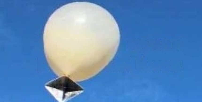 ЗМІ показали повітряні кулі, які ППО збило над Києвом (фото)