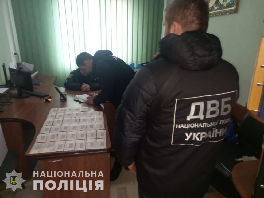 Житель Николаевской области пытался за 20 тысяч подкупить чиновника полиции