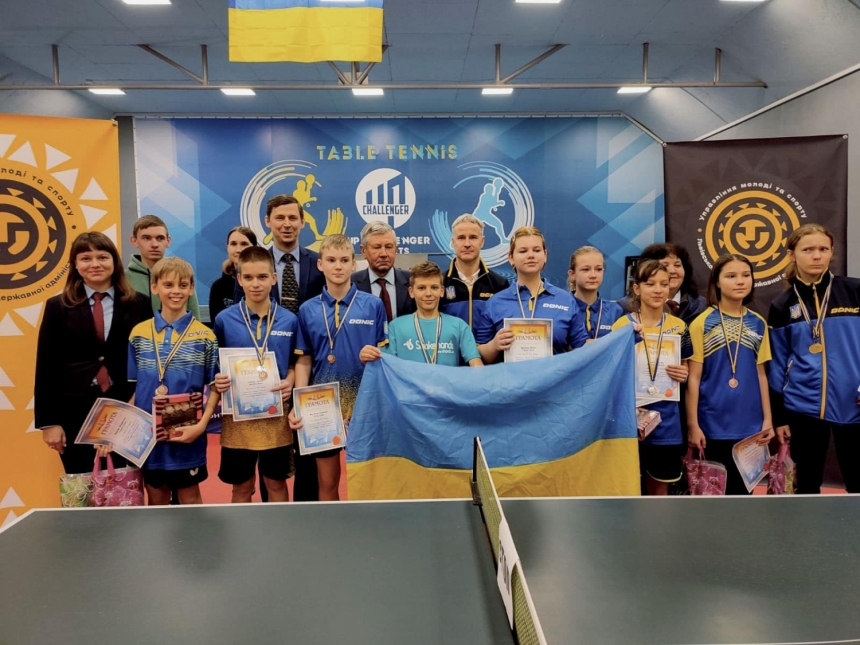 Николаевская спортсменка получила две медали на соревнованиях по настольному теннису