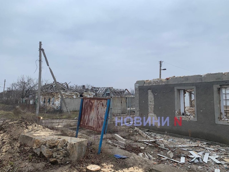 Врачи американской миссии сфотографировали разрушения в Снигиревке (фото)