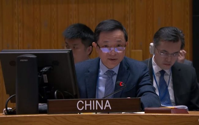 Китай в ООН цинично призвал не давать оружие Украине, потому что это «не принесет мира»