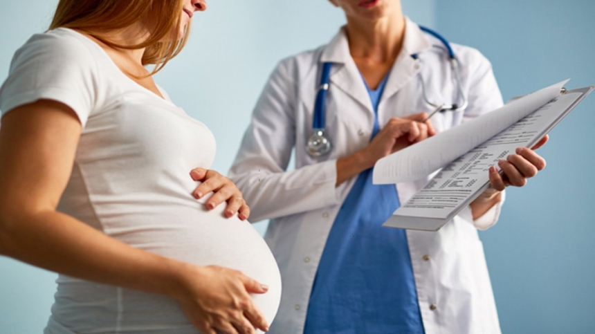 Google направляет женщин, ищущих информацию об абортах, на сайты для консультаций беременности
