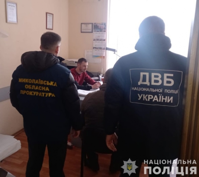 У Миколаєві зловили на хабарі директора будпідприємства: намагався підкупити поліцейського