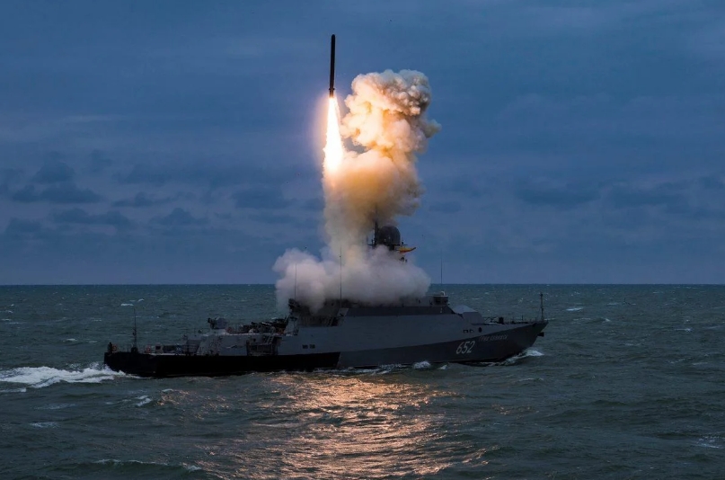 РФ вивела кораблі з ракетами у Чорне море: розкрито нові подробиці