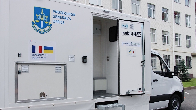 В Україні ідентифікують загиблих за допомогою мобільних ДНК-лабораторій, - ЗМІ