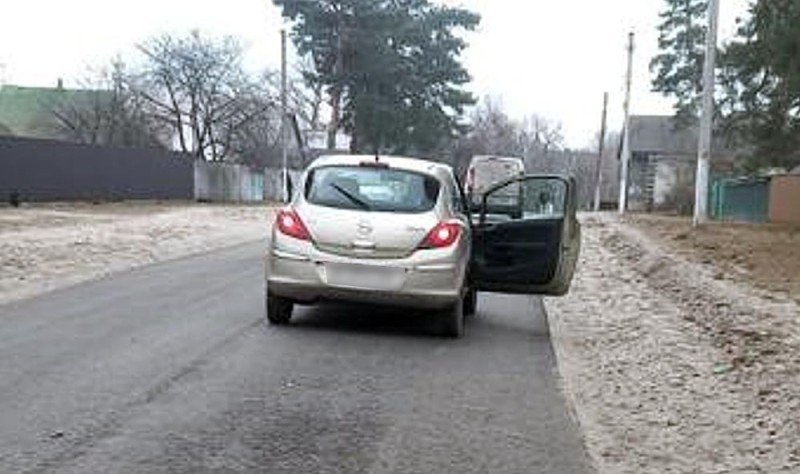 Під Полтавою легковик збив 8-річну дівчинку: дитина в лікарні