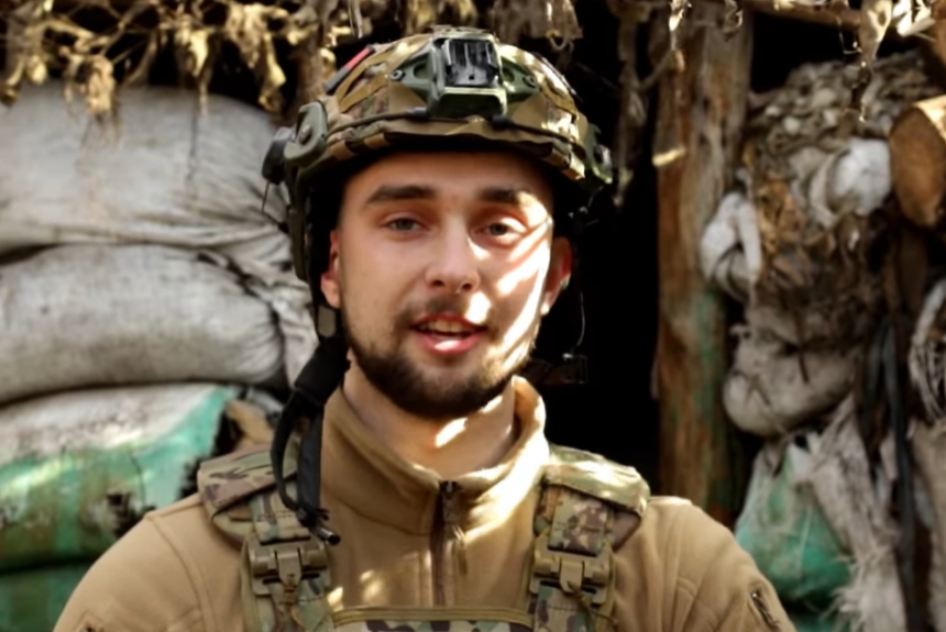 Миколаївські десантники привітали жінок з 8 Березня (відео)
