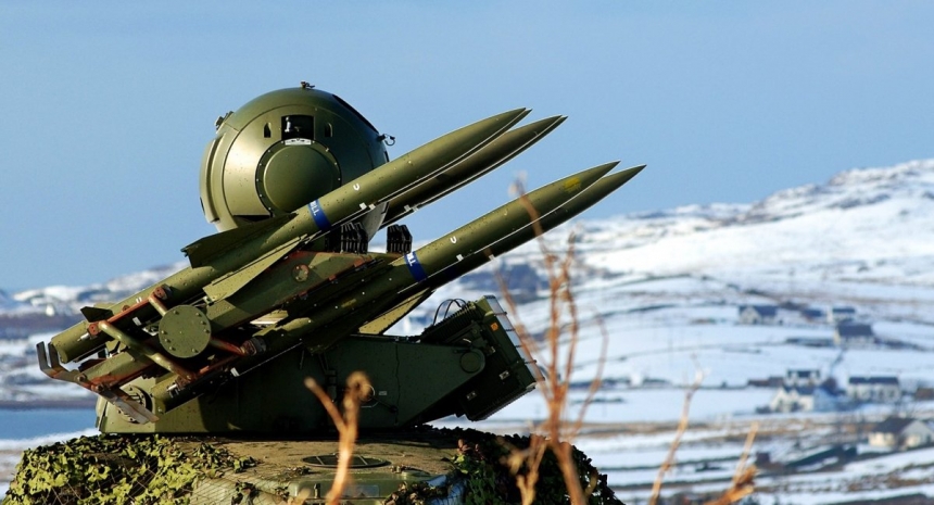Швейцарія утилізує робочі зенітні ракети, які знадобилися б Україні