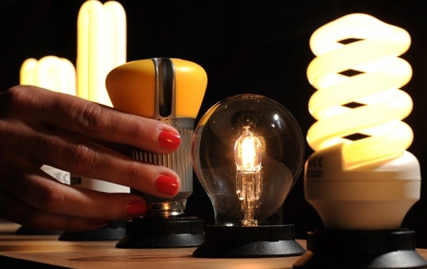 Українці отримали понад 12 млн LED-ламп, - Зеленський
