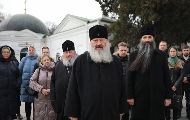 Ченці УПЦ МП відмовилися покинути Києво-Печерську лавру