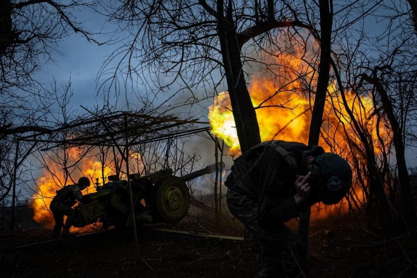 Украинские воины за сутки отбили 75 атак, уничтожили вражеский самолет и ЗРК, - Генштаб