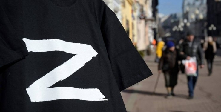 У Німеччині оштрафували росіянина за футболку з літерою «Z»