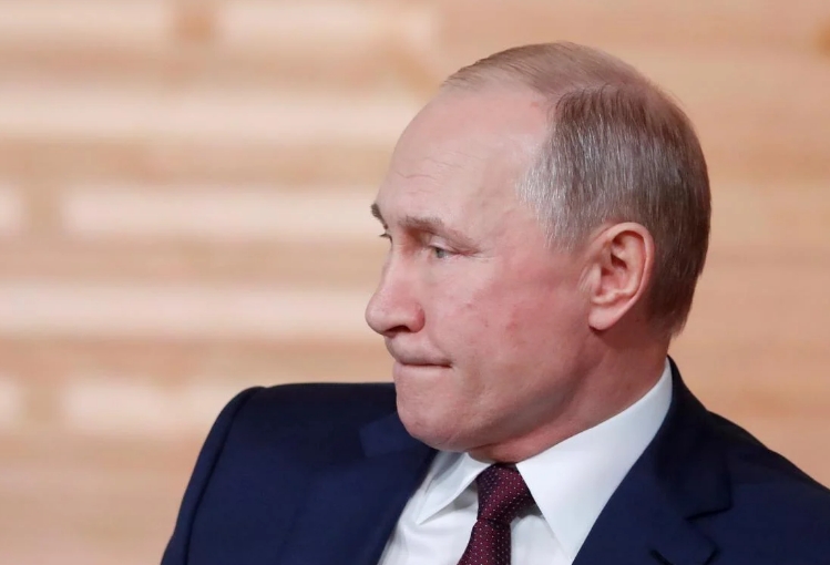 Путін збрехав про виробництво танків у РФ: експерт