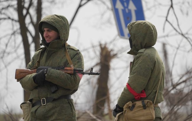 Окупанти обстріляли човен, на якому люди намагалися втекти до Херсона: є постраждалі