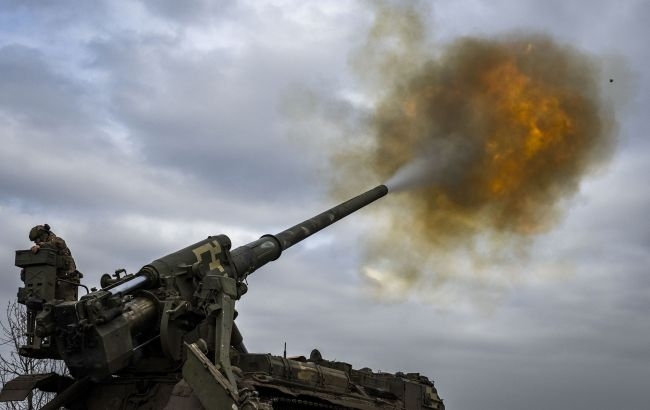 У Британії друга група артилеристів ЗСУ закінчила навчання на гаубиці AS90