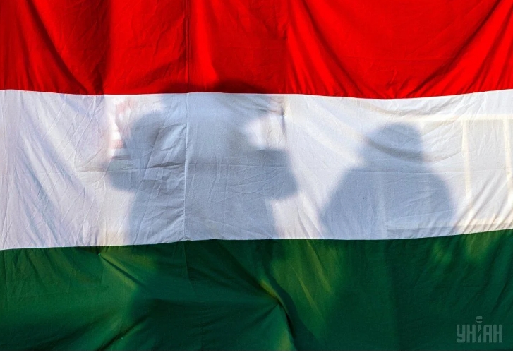 Власти Венгрии пугают ядерной войной из-за помощи Украине