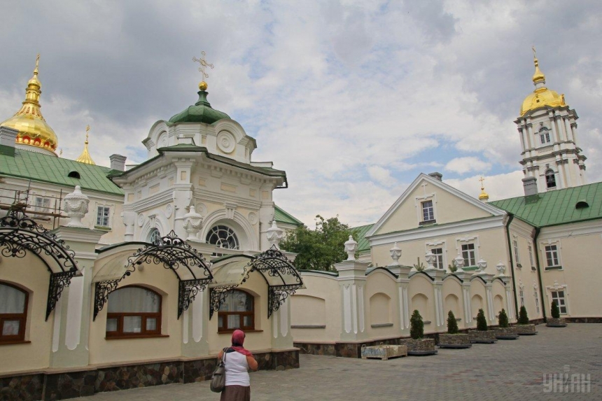 В Раде инициируют проверку Почаевской лавры, которую оккупировала УПЦ МП