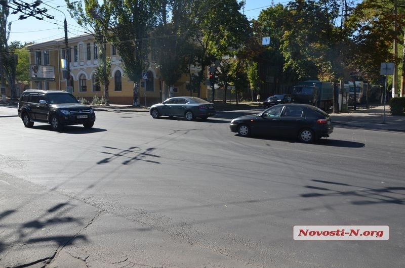 В Николаеве сегодня не будет работать светофор на сложном перекрестке