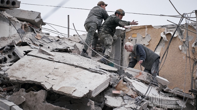 Количество жертв в Славянске возросло до 8, под завалами могут оставаться люди