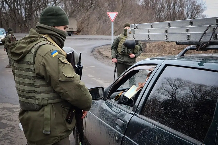 У Миколаєві військові за півроку незаконно забрали понад 60 автомобілів