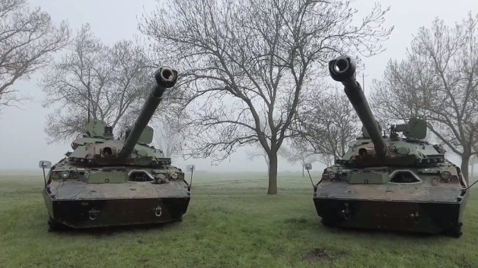 Министр обороны Украины показал, как выглядят французские «колесные танки» (видео)